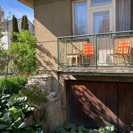 Spacious Apartment - Free Parking! Praga Esterno foto