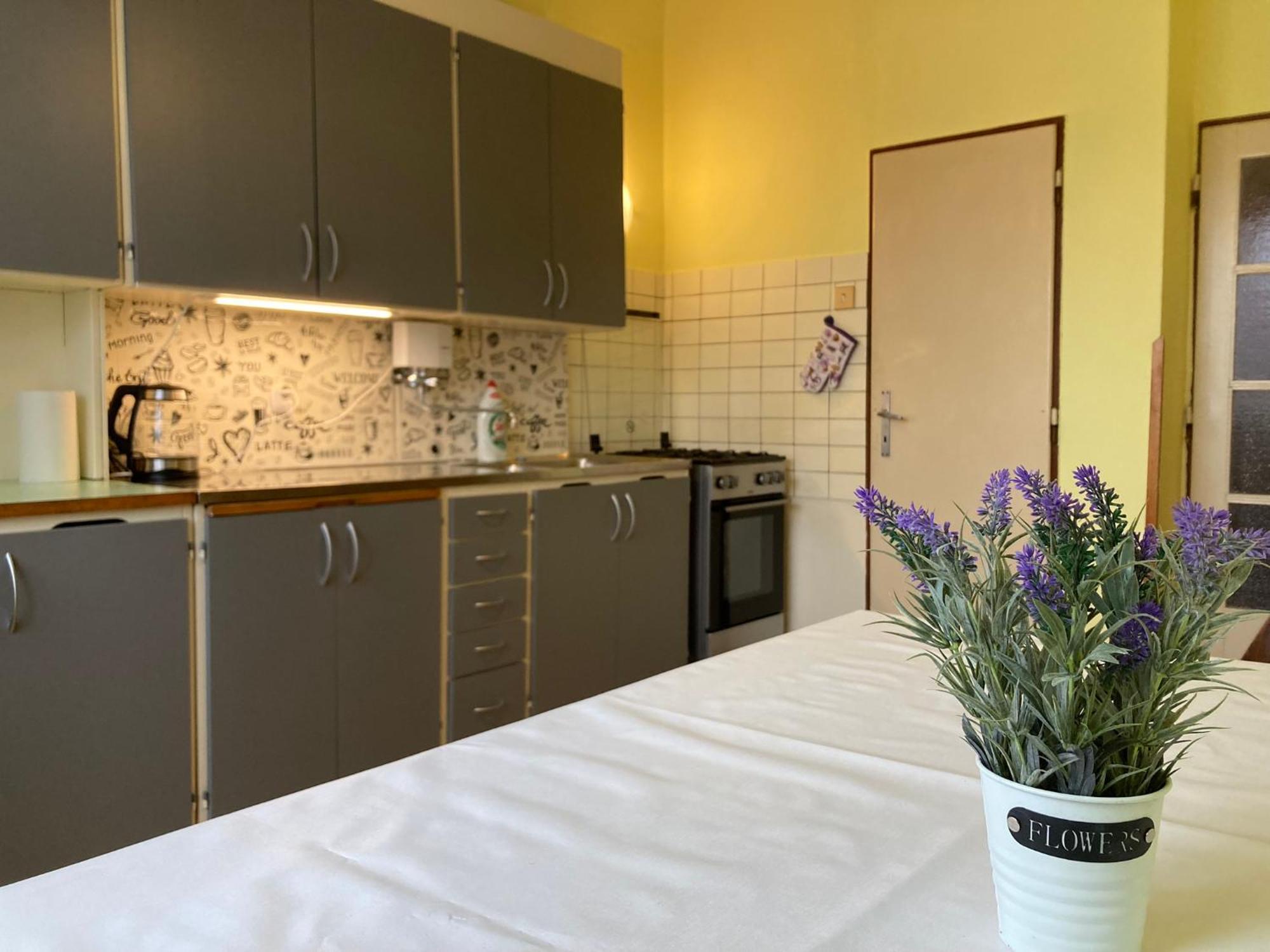 Spacious Apartment - Free Parking! Praga Esterno foto