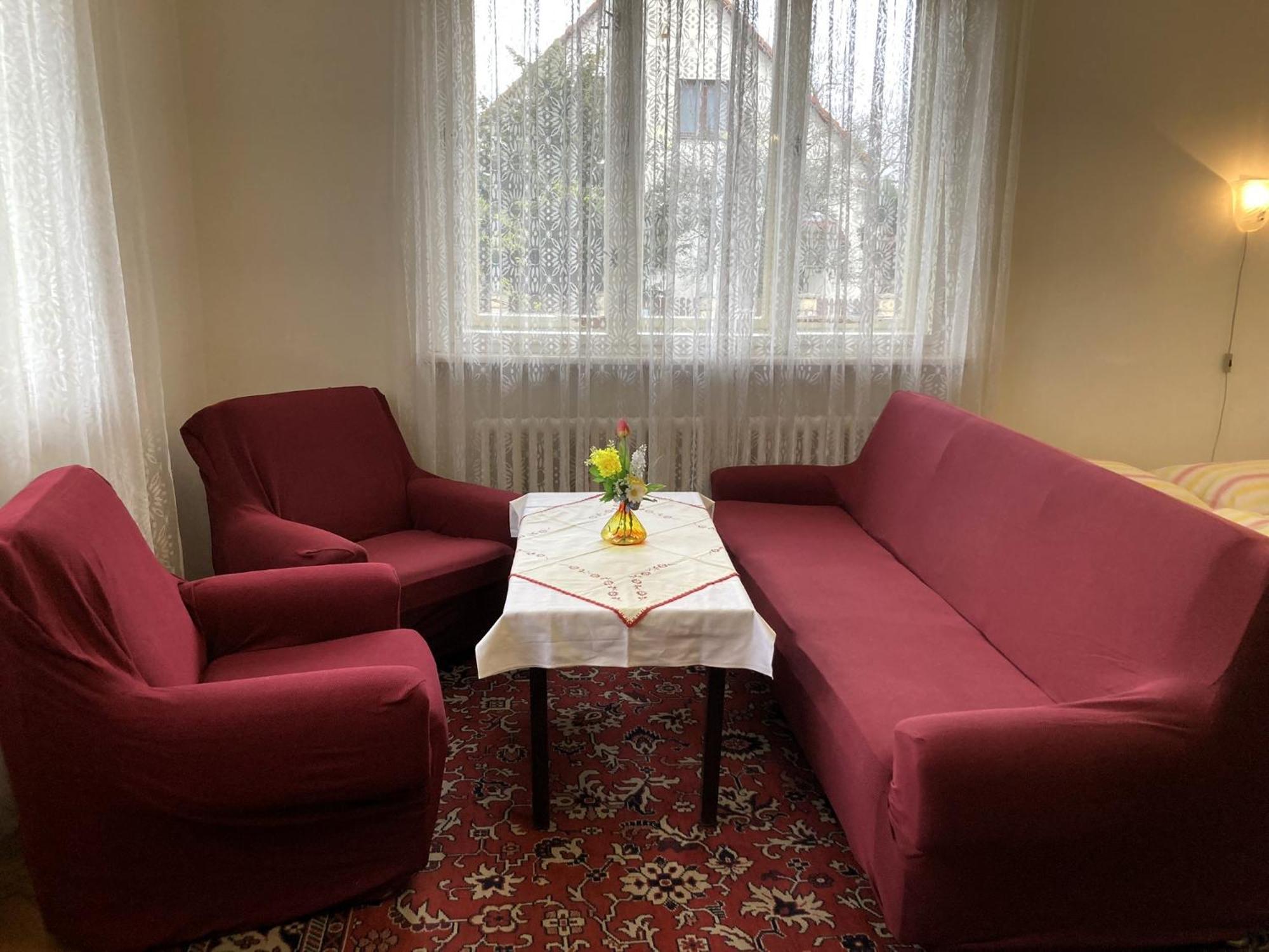 Spacious Apartment - Free Parking! Praga Esterno foto