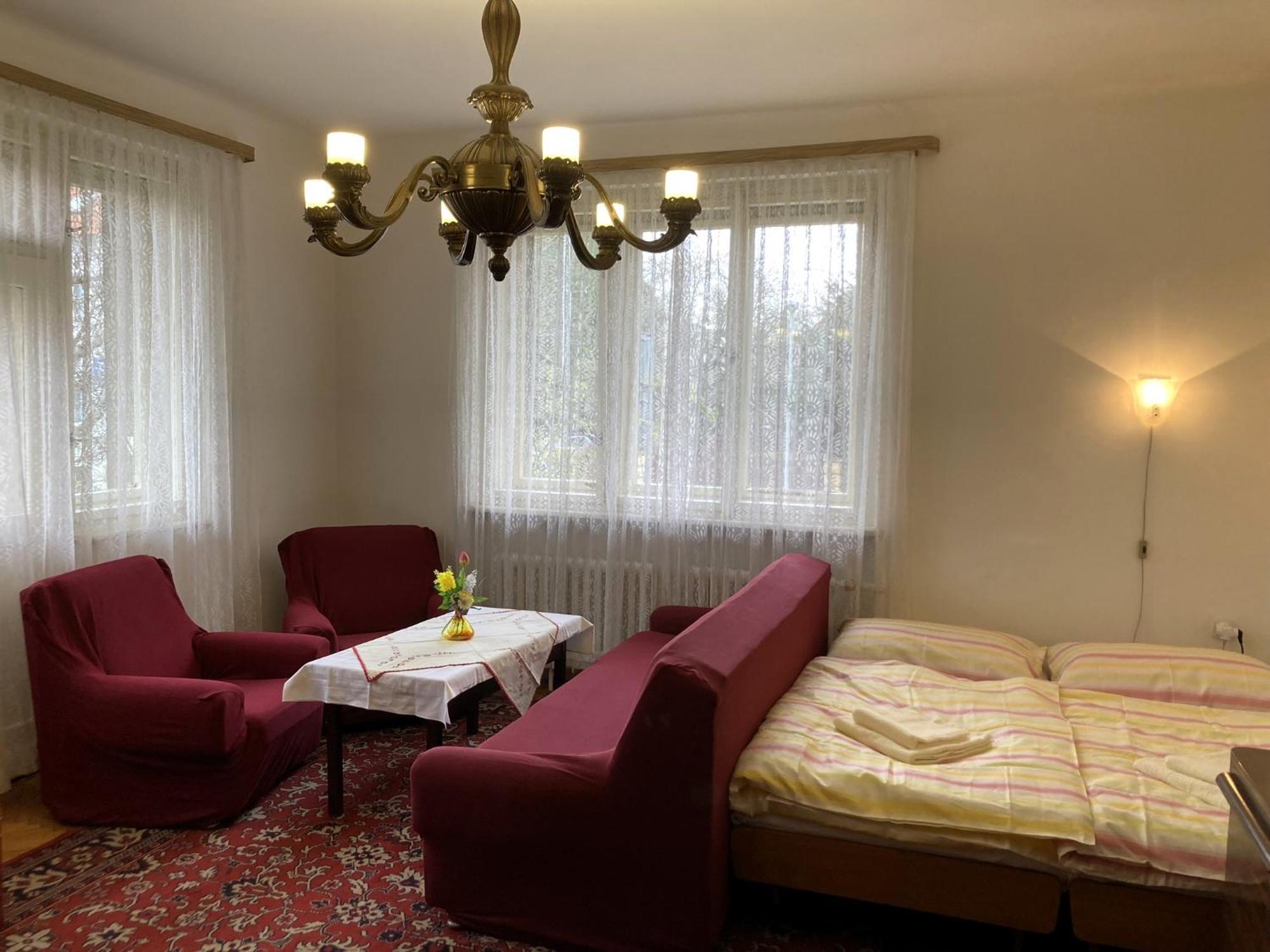 Spacious Apartment - Free Parking! Praga Esterno foto