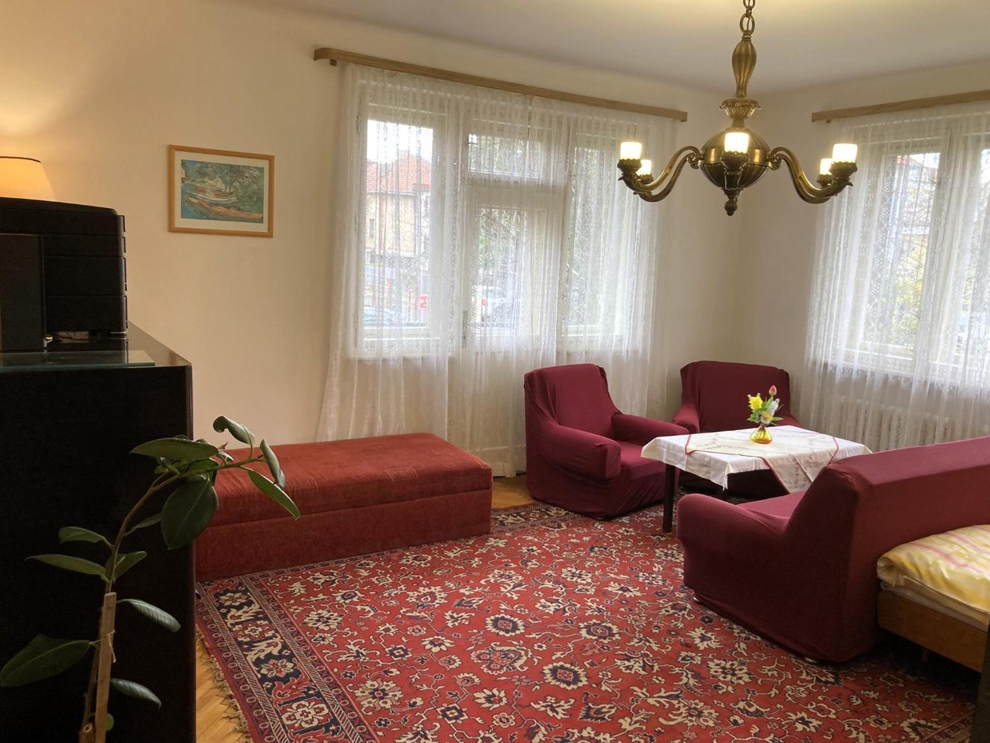 Spacious Apartment - Free Parking! Praga Esterno foto