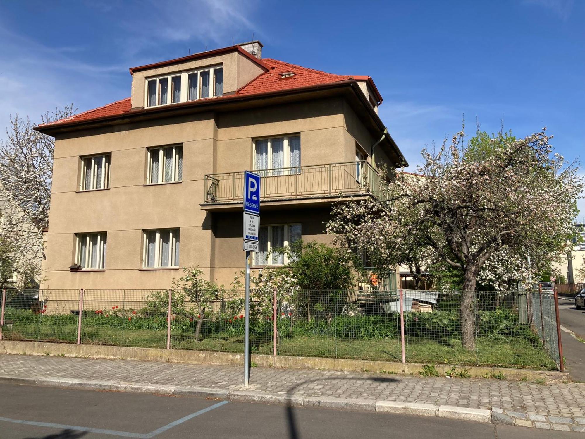 Spacious Apartment - Free Parking! Praga Esterno foto